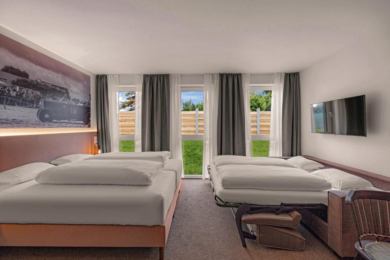 Zuendwerk - Motel Strasshof an der Nordbahn Kültér fotó