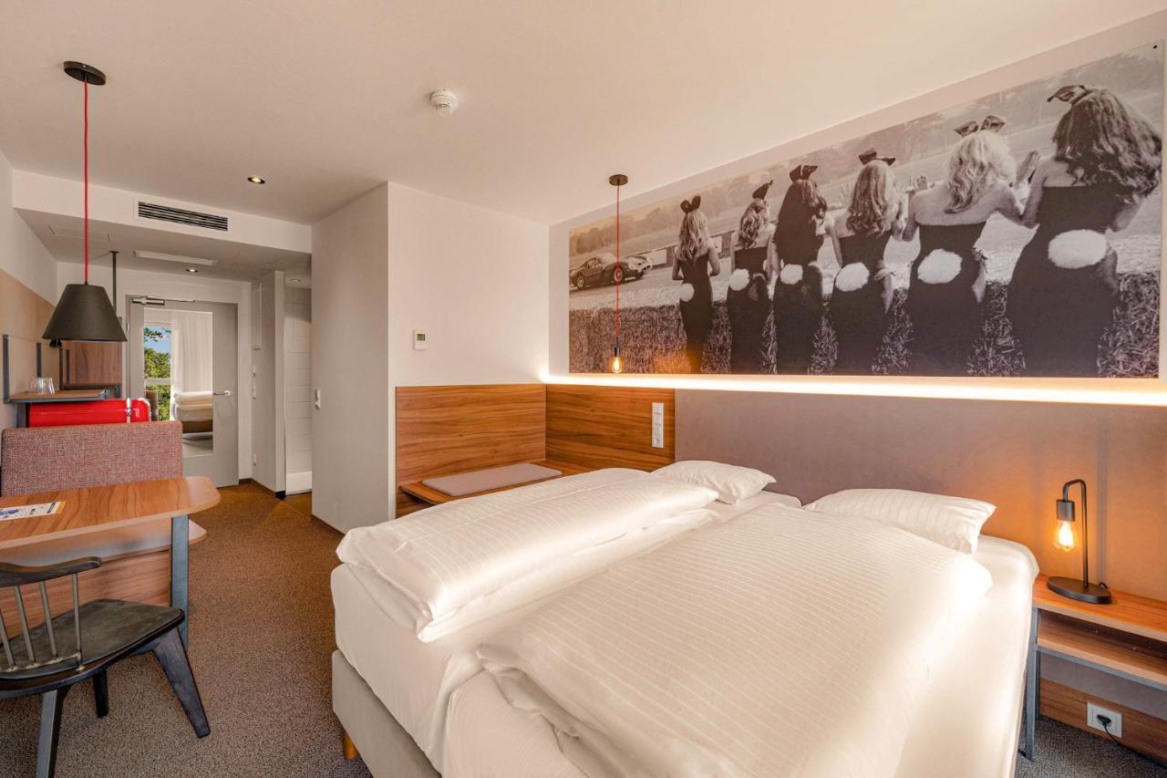Zuendwerk - Motel Strasshof an der Nordbahn Kültér fotó