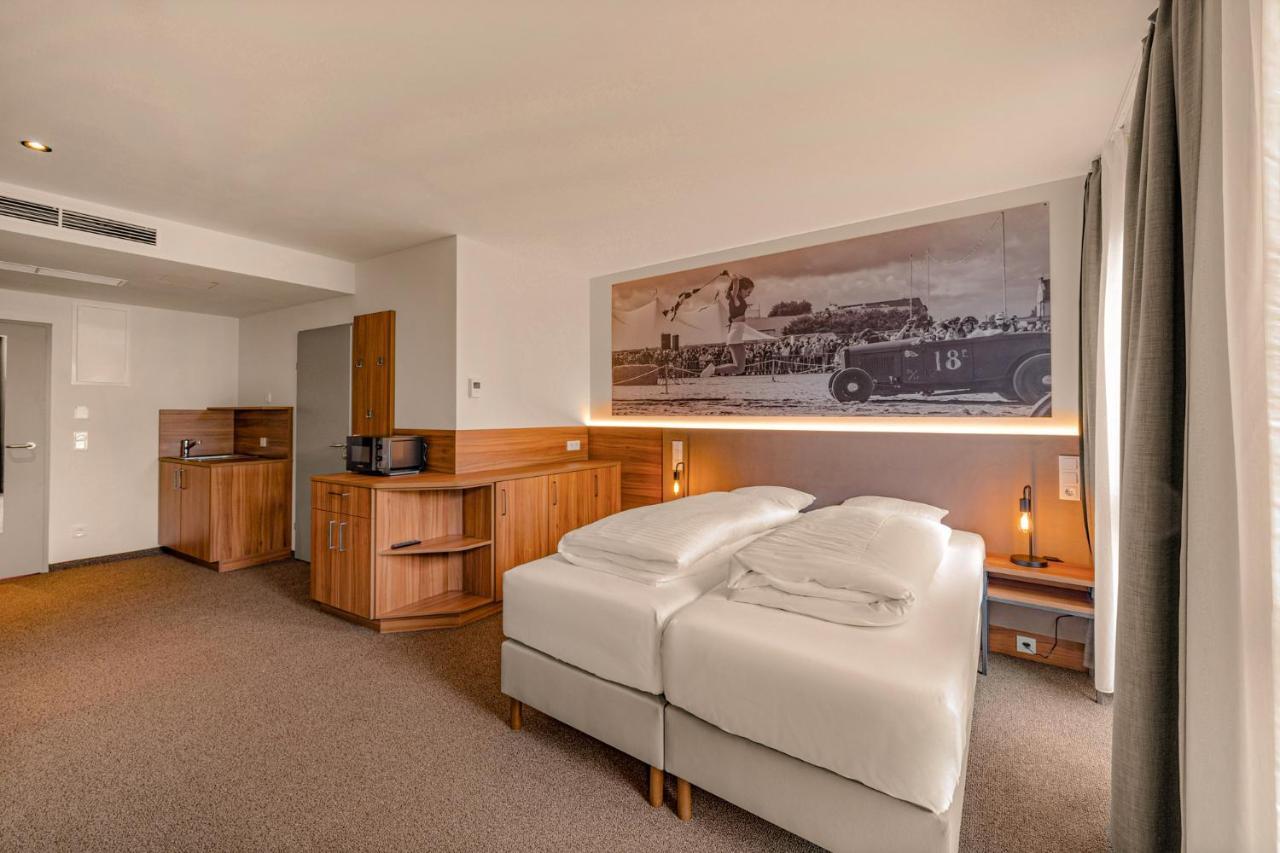 Zuendwerk - Motel Strasshof an der Nordbahn Kültér fotó